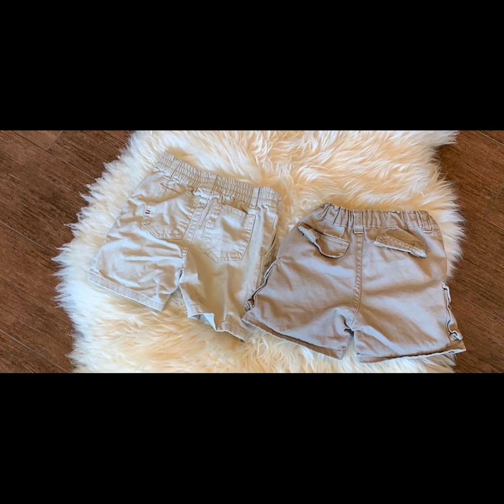 Shorts - Picture 2 of 3